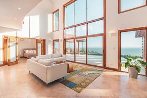 Amazing Villa With Ocean View at Puerto Bahia E6