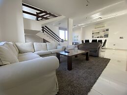 Lemon Tree Residence