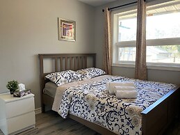 Cozy Private Bedroom Walk To Kennedy Stn