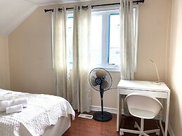 Cozy Private Bedroom Walk To Kennedy Stn