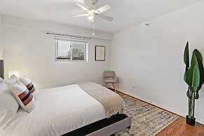 Picturesque 1BR Apt in Arlington Heights