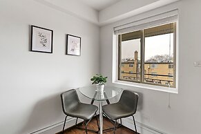 Picturesque 1BR Apt in Arlington Heights