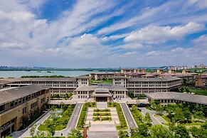 Howard Johnson Lakeview Hotel Huaibei