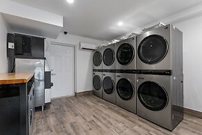 Extended Stay Gun Barrel City
