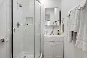 Extended Stay Gun Barrel City