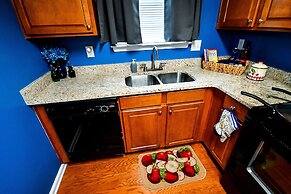 Amazin Lrg 3 Bed house w/ King bed