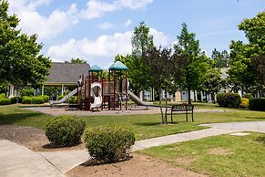 Amazin Lrg 3 Bed house w/ King bed