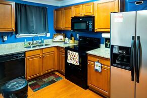 Amazin Lrg 3 Bed house w/ King bed