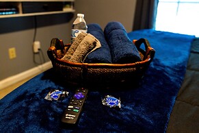 Amazin Lrg 3 Bed house w/ King bed