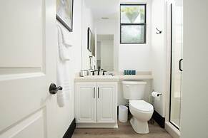 5BR Resort Style Entertainer with Pool, Spa, BBQ