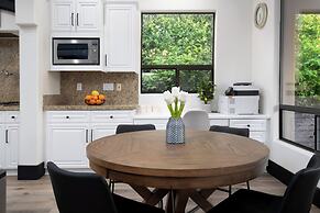 5BR Resort Style Entertainer with Pool, Spa, BBQ