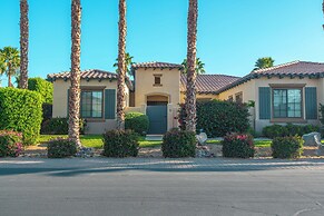 5BR Resort Style Entertainer with Pool, Spa, BBQ