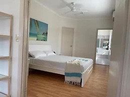 Central Motel Mooloolaba Apartments