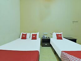 OYO 90706 Empire Inn 2