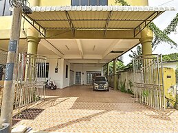 OYO 90706 Empire Inn 2