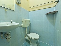 OYO 90706 Empire Inn 2