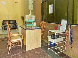 OYO 90706 Empire Inn 2