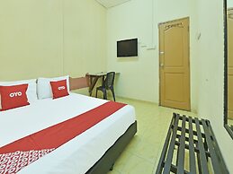 OYO 90706 Empire Inn 2