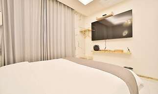 FEBRUARY HOTEL LIONS PARK DAEGU