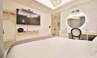 FEBRUARY HOTEL LIONS PARK DAEGU