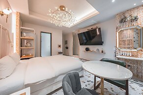FEBRUARY HOTEL LIONS PARK DAEGU