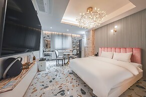 FEBRUARY HOTEL LIONS PARK DAEGU