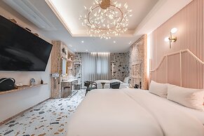 FEBRUARY HOTEL LIONS PARK DAEGU