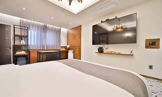 FEBRUARY HOTEL LIONS PARK DAEGU