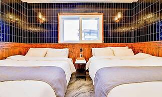 FEBRUARY HOTEL LIONS PARK DAEGU