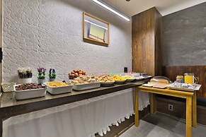 FEBRUARY HOTEL LIONS PARK DAEGU