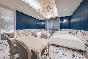 FEBRUARY HOTEL LIONS PARK DAEGU