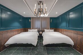 FEBRUARY HOTEL LIONS PARK DAEGU