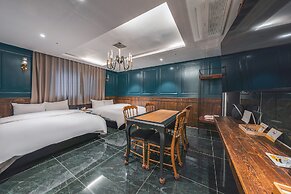 FEBRUARY HOTEL LIONS PARK DAEGU