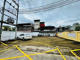 USABAI Riverside Boutique Hotel
