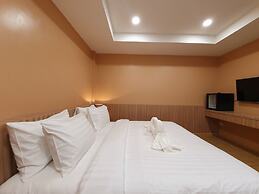 USABAI Riverside Boutique Hotel