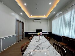 USABAI Riverside Boutique Hotel