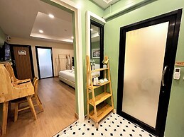USABAI Riverside Boutique Hotel