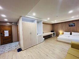 USABAI Riverside Boutique Hotel