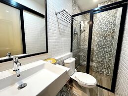 USABAI Riverside Boutique Hotel