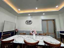 USABAI Riverside Boutique Hotel