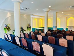 USABAI Riverside Boutique Hotel