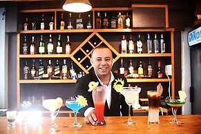 Woodapple Hotel and Spa