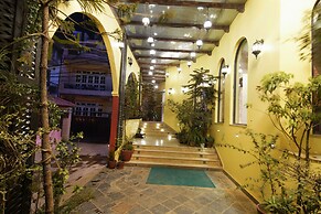 Woodapple Hotel and Spa