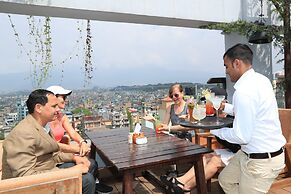 Woodapple Hotel and Spa