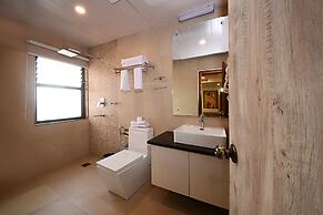 Woodapple Hotel and Spa