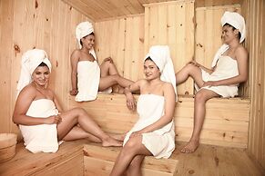 Woodapple Hotel and Spa