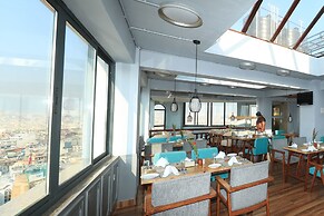 Woodapple Hotel and Spa