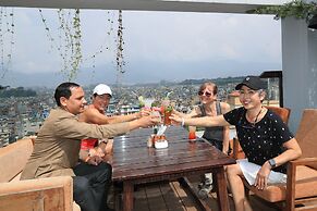 Woodapple Hotel and Spa