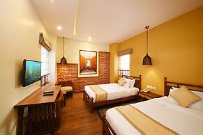 Woodapple Hotel and Spa