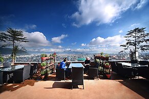 Woodapple Hotel and Spa